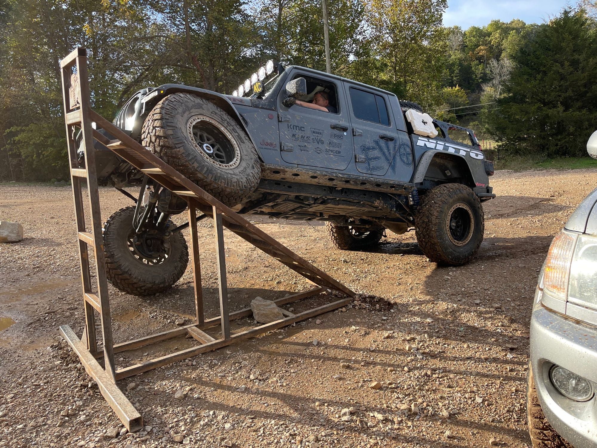 JT (Diesel) 3-5 INCH LIFT KING 2.5 INCH COILOVER Enforcer PRO Stage 4 PLUS JEEP GLADIATOR - Image 4
